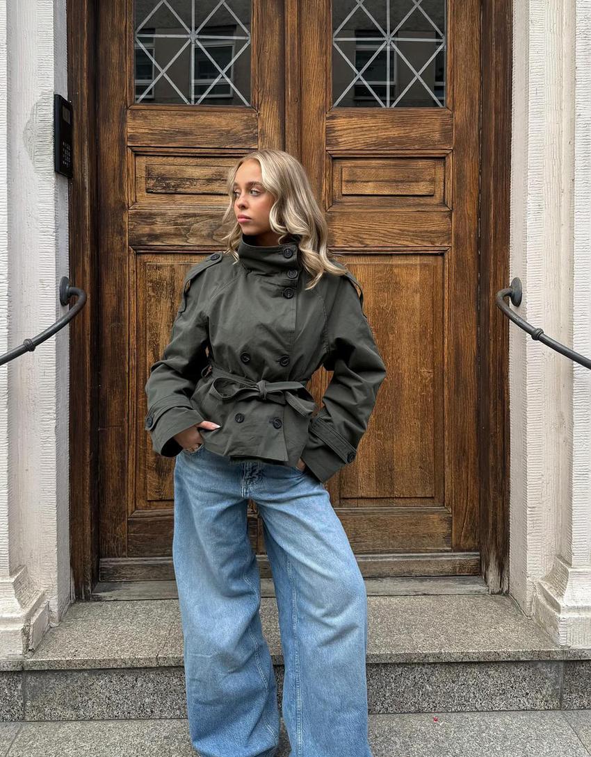 Short trench coat jacket